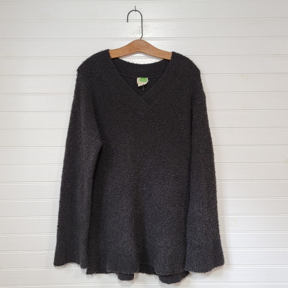 Anthropologie Merino Alpaca Wool Fuzzy Eyelash Sweater Medium V Neck Wide Sleeve